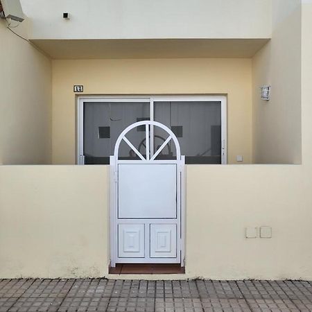 Flor De Famara Apartment Exterior photo